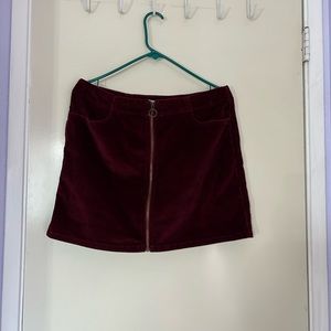 Mini skirt brand mud FLX stretch size 15 velvet maroon